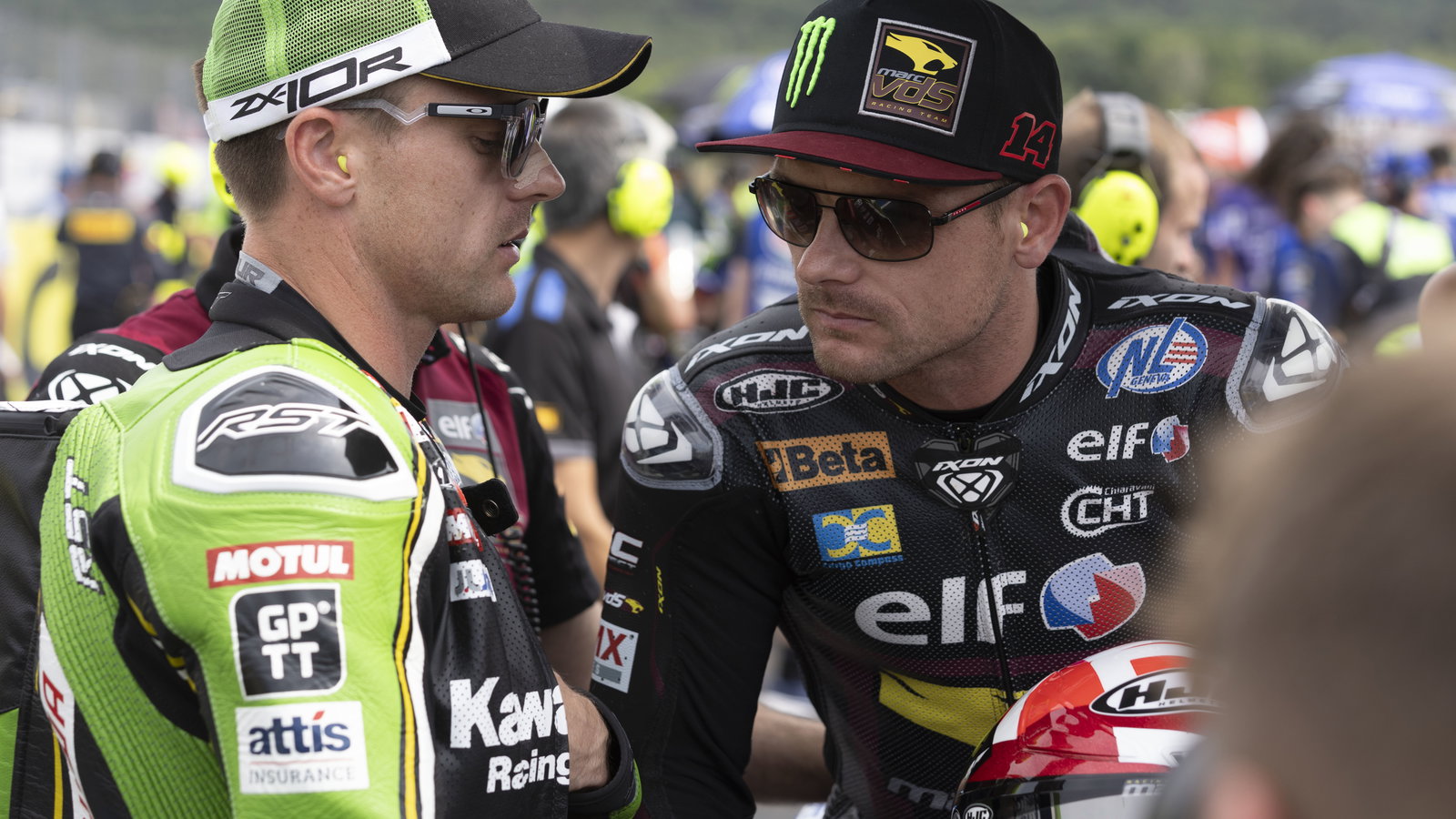 Alex Lowes, Sam Lowes, 2024 Czech WorldSBK, grid. Credit: Gold and Goose.