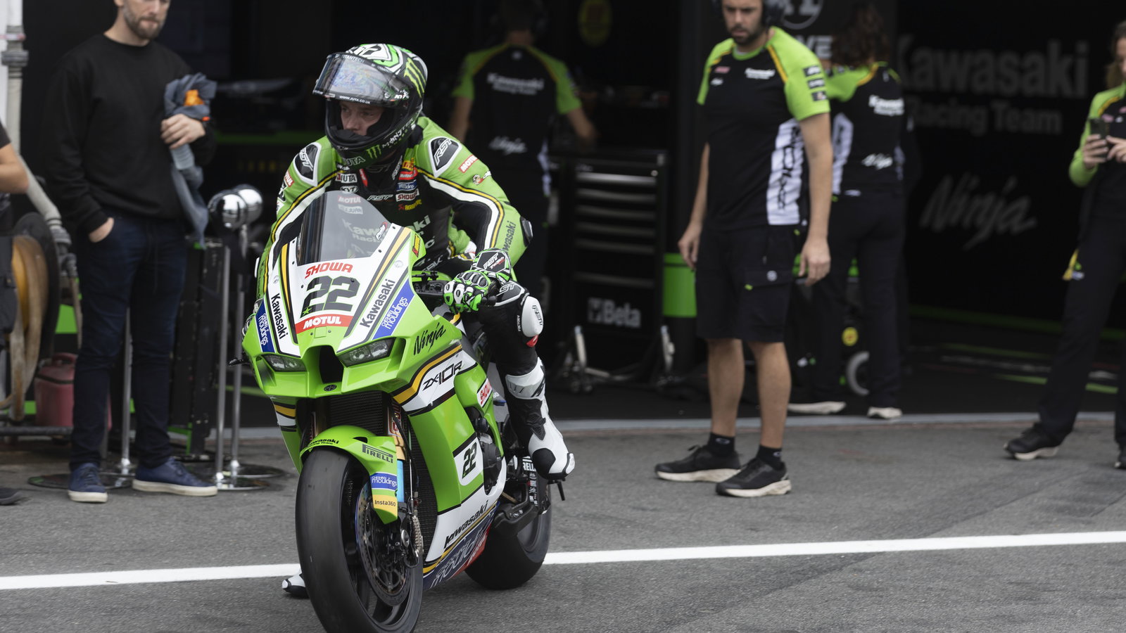 Alex Lowes, 2024 Estoril WorldSBK. Credit: Gold and Goose.