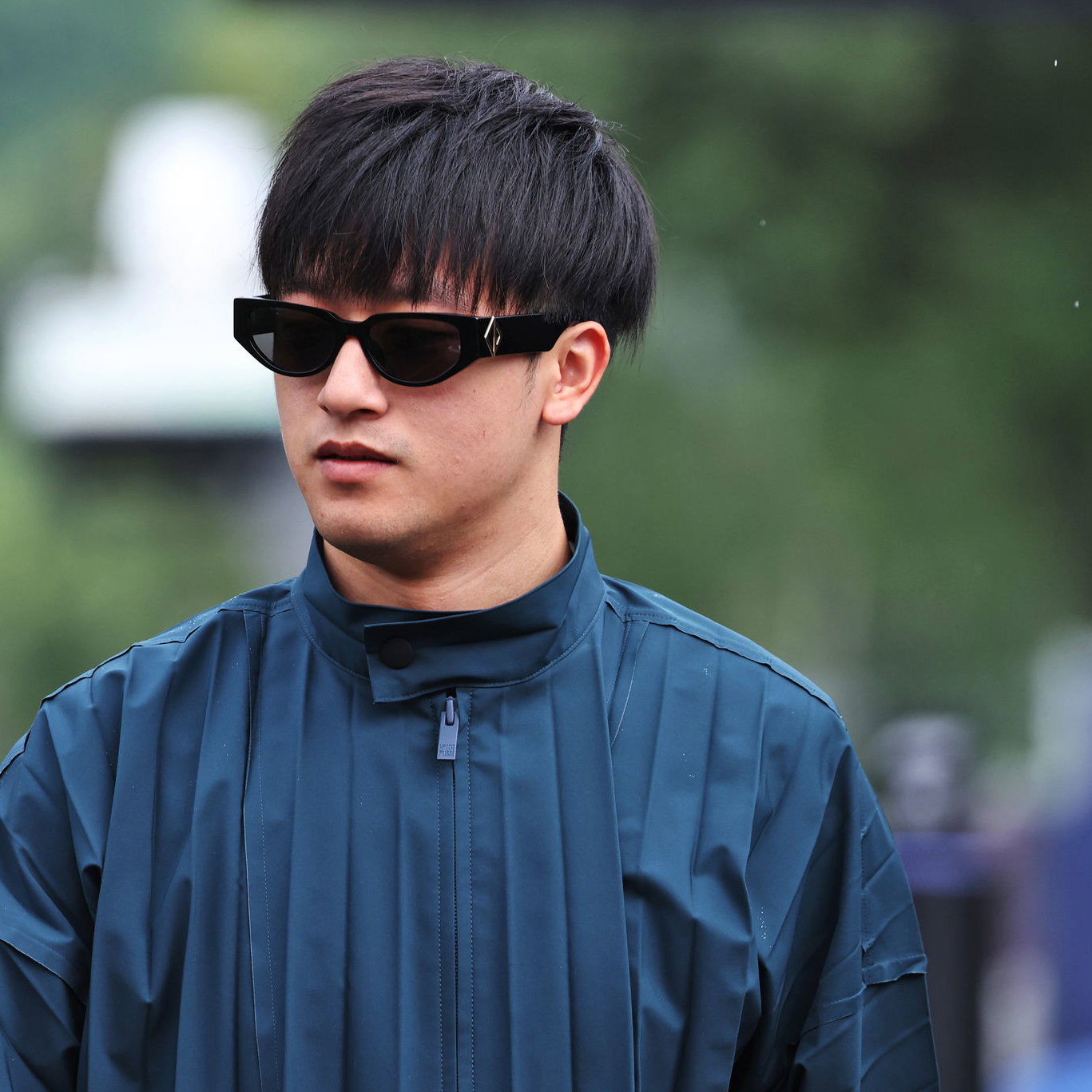 Zhou Guanyu regularly wears creative outfits in the F1 paddock