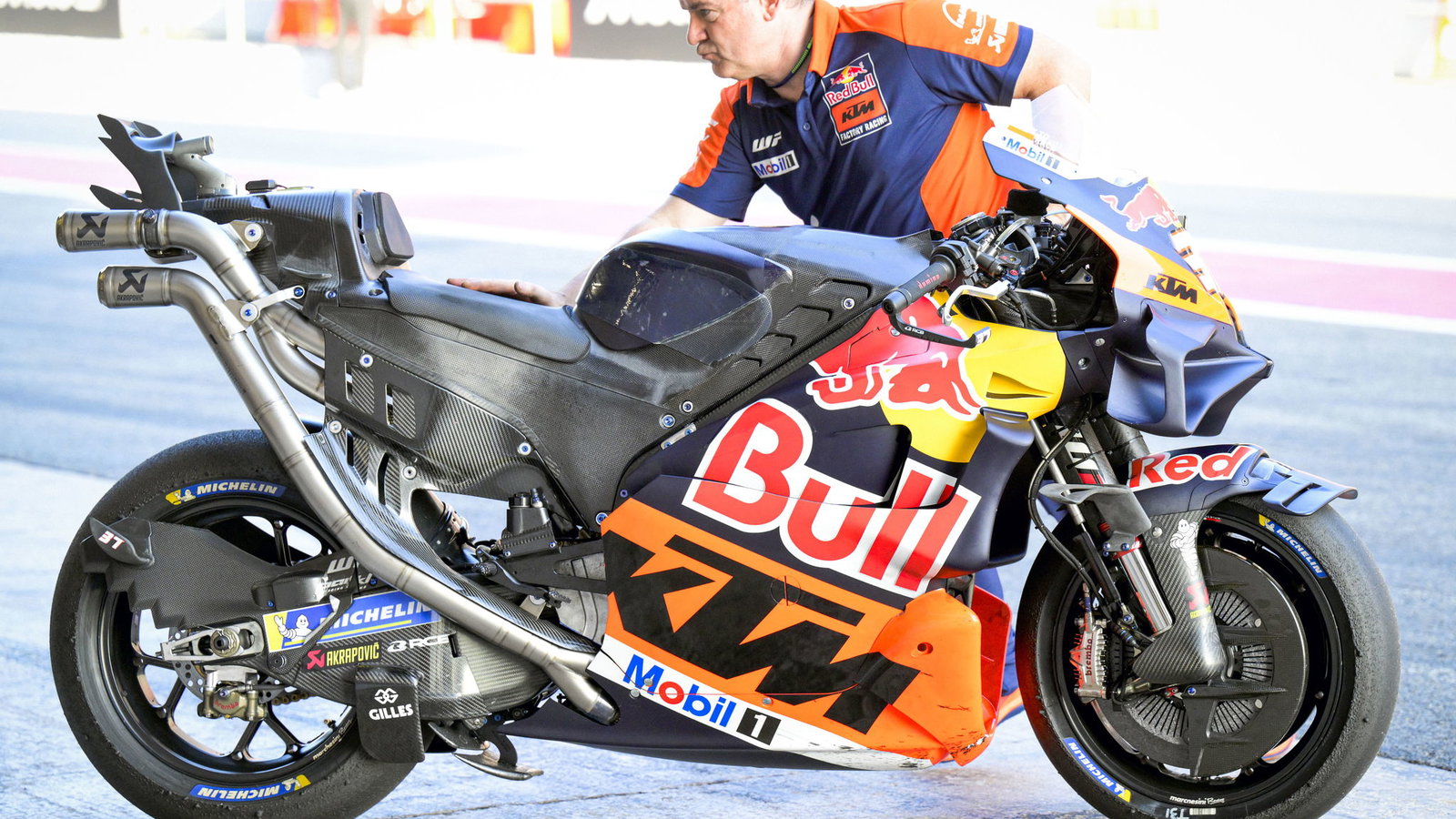 Red Bull KTM RC16, 2024 MotoGP Barcelona test. Credit: Gold and Goose.