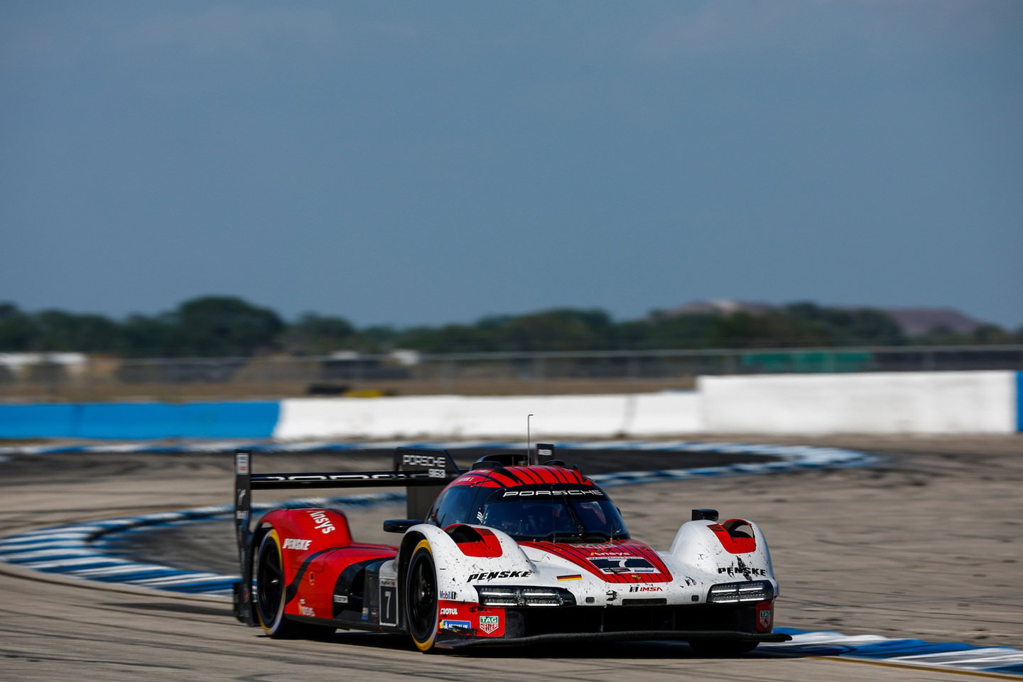 #7 Porsche Penske