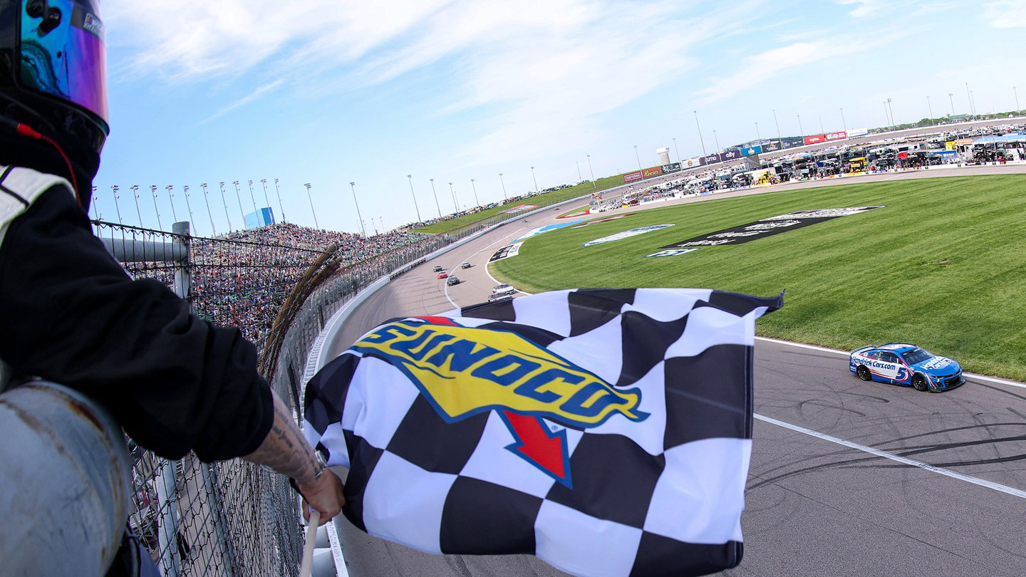 Kyle Larson takes the chequered flag