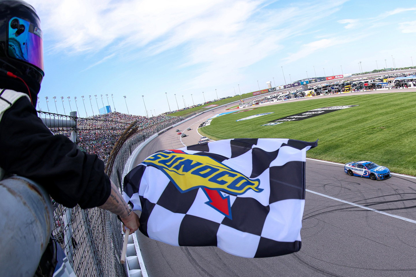 Kyle Larson takes the chequered flag