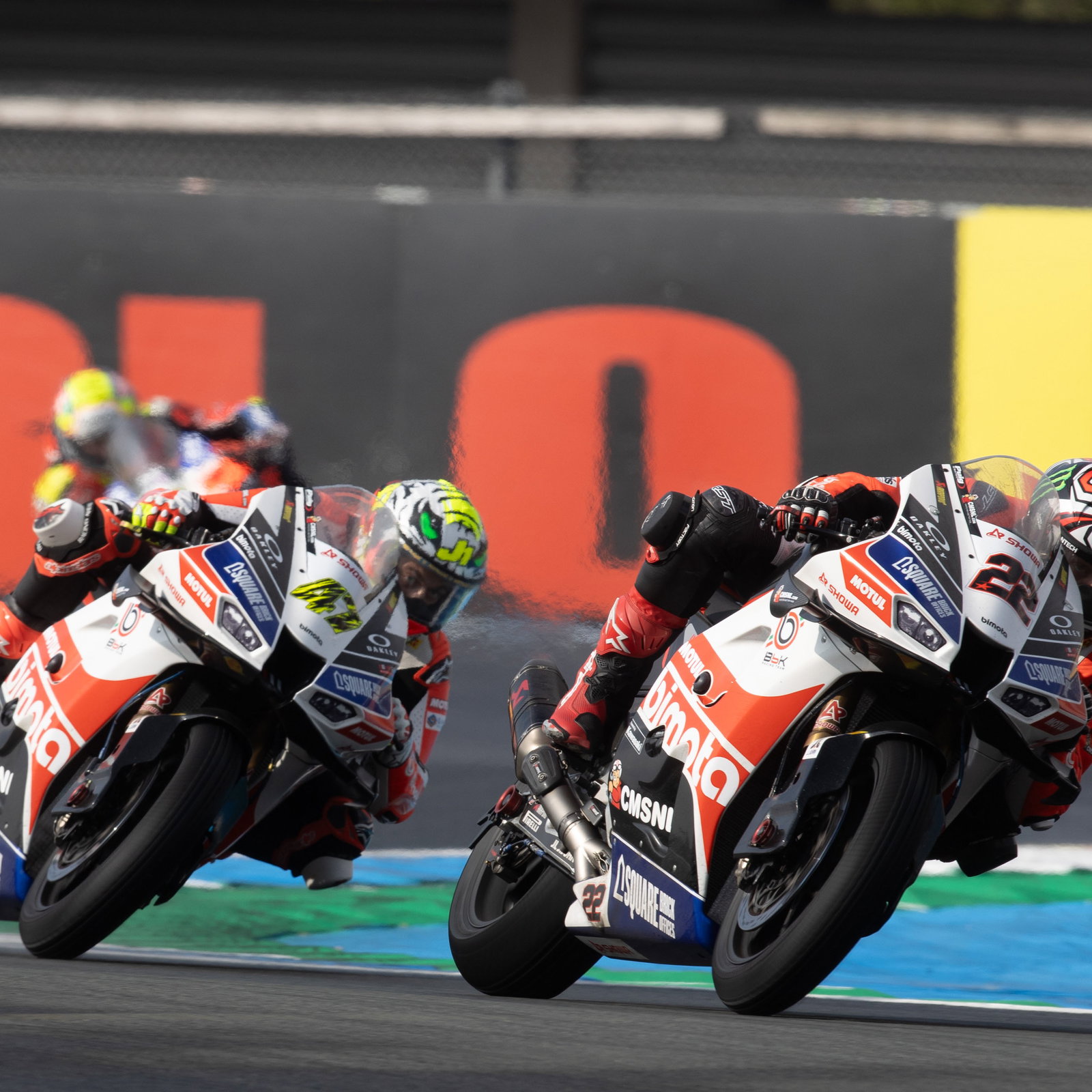 Alex Lowes, Axel Bassani, 2025 Dutch WorldSBK. Credit: Gold and Goose.