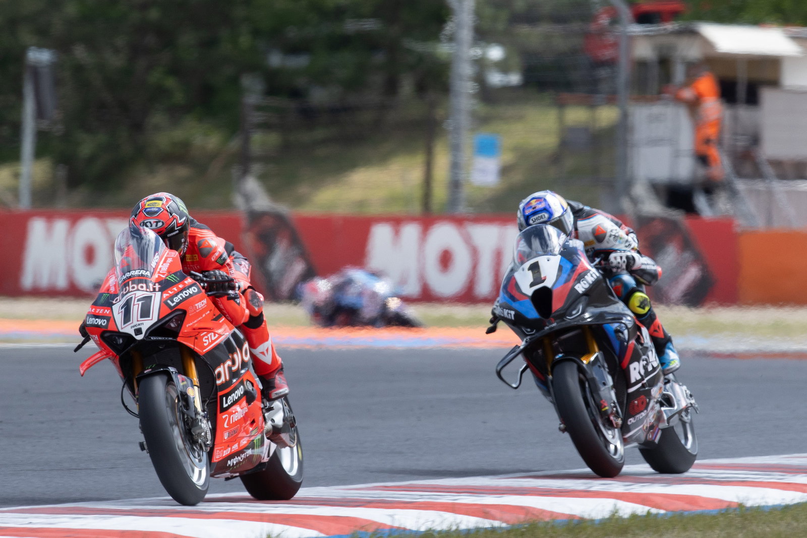 Nicolo Bulega leads Toprak Razgatlioglu, 2025 Czech WorldSBK. Credit: Gold and Goose.