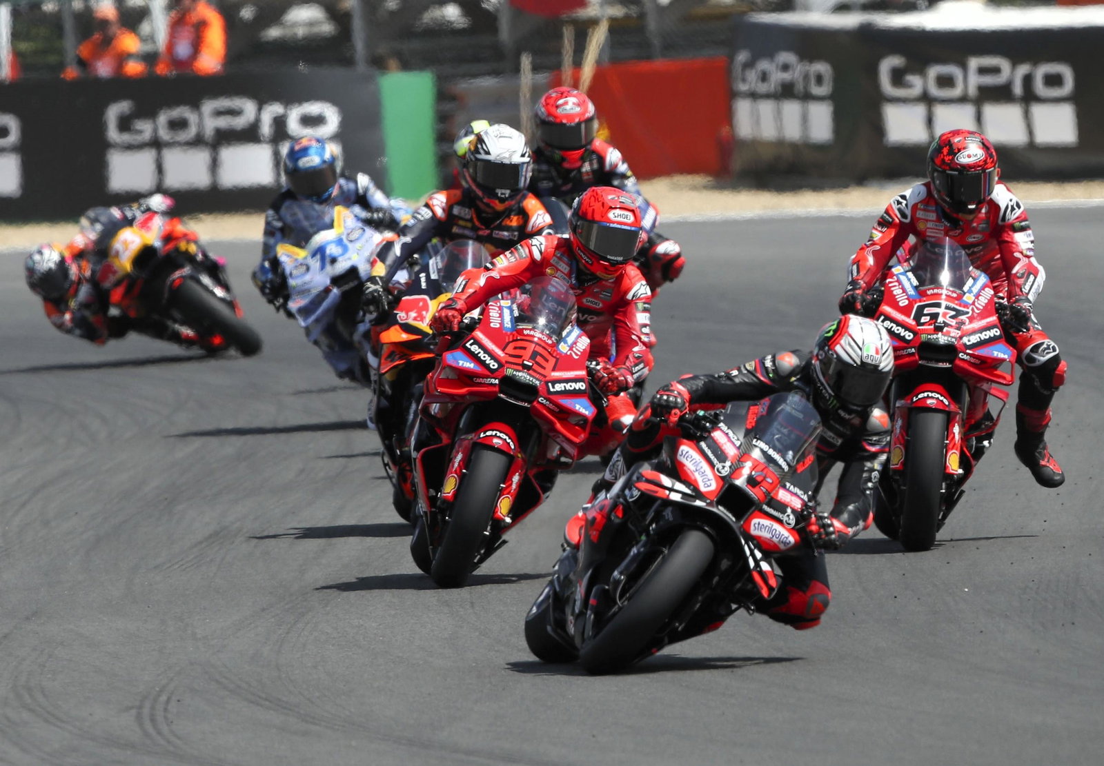 Bezzecchi leads Marquez, Bagnaia, 2025 Czech MotoGP