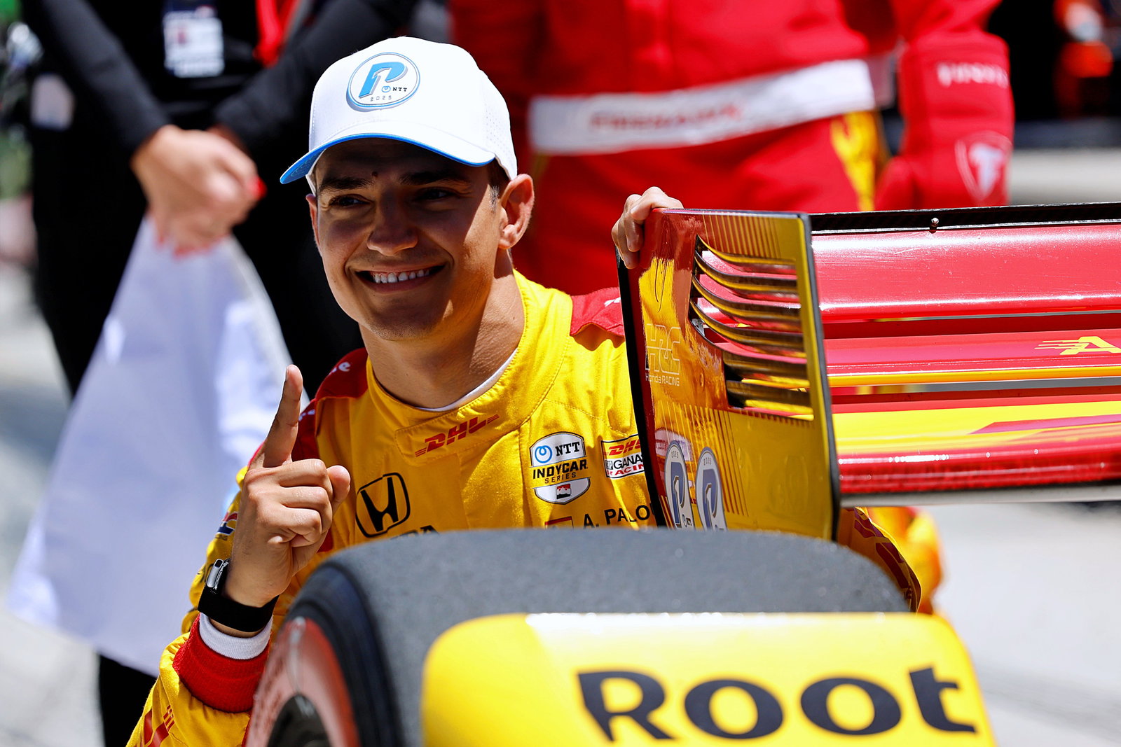 Alex Palou will start on pole at Laguna Seca.