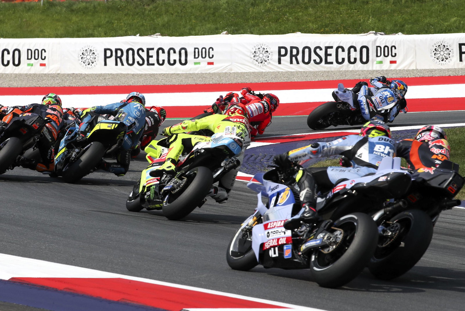 Alex Marquez leads, 2025 Austrian MotoGP Sprint