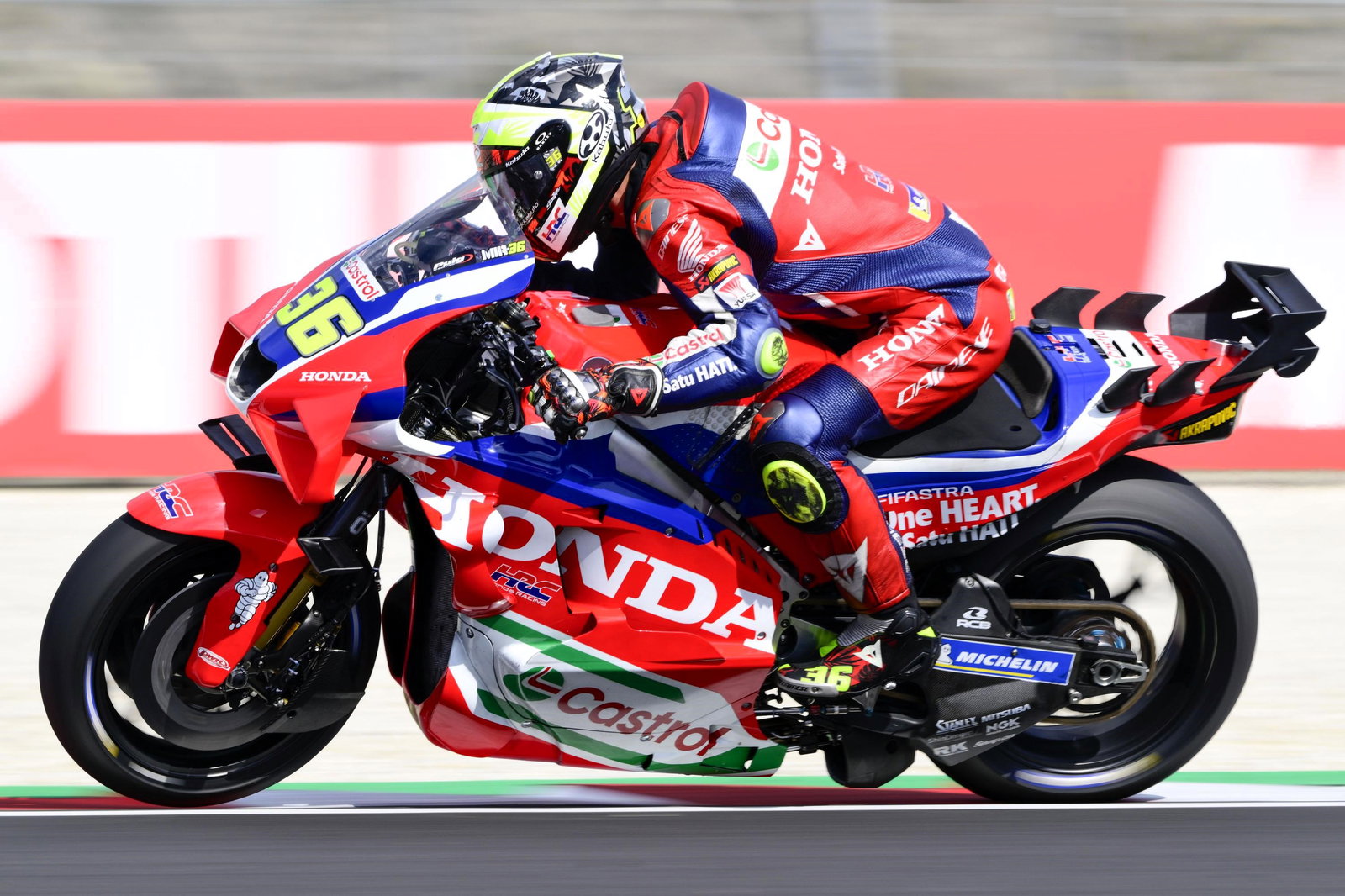 Joan Mir: Ninth DNF follows early Hungarian “nightmare” | Crash.net