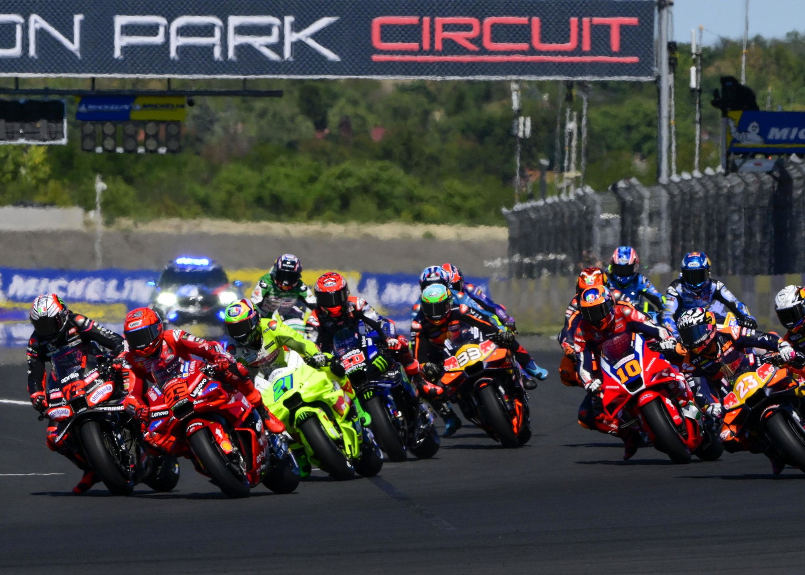 Marco Bezzecchi, Marc Marquez, 2025 Hungarian MotoGP start