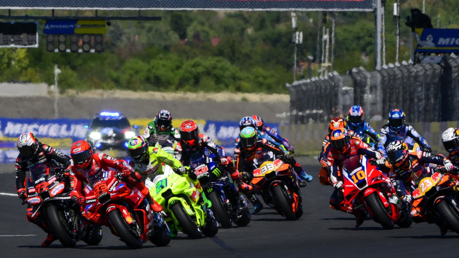 Marco Bezzecchi, Marc Marquez, 2025 Hungarian MotoGP start