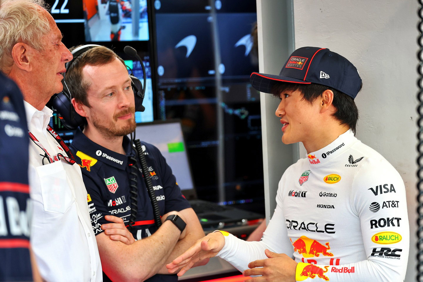 Helmut Marko with Yuki Tsunoda