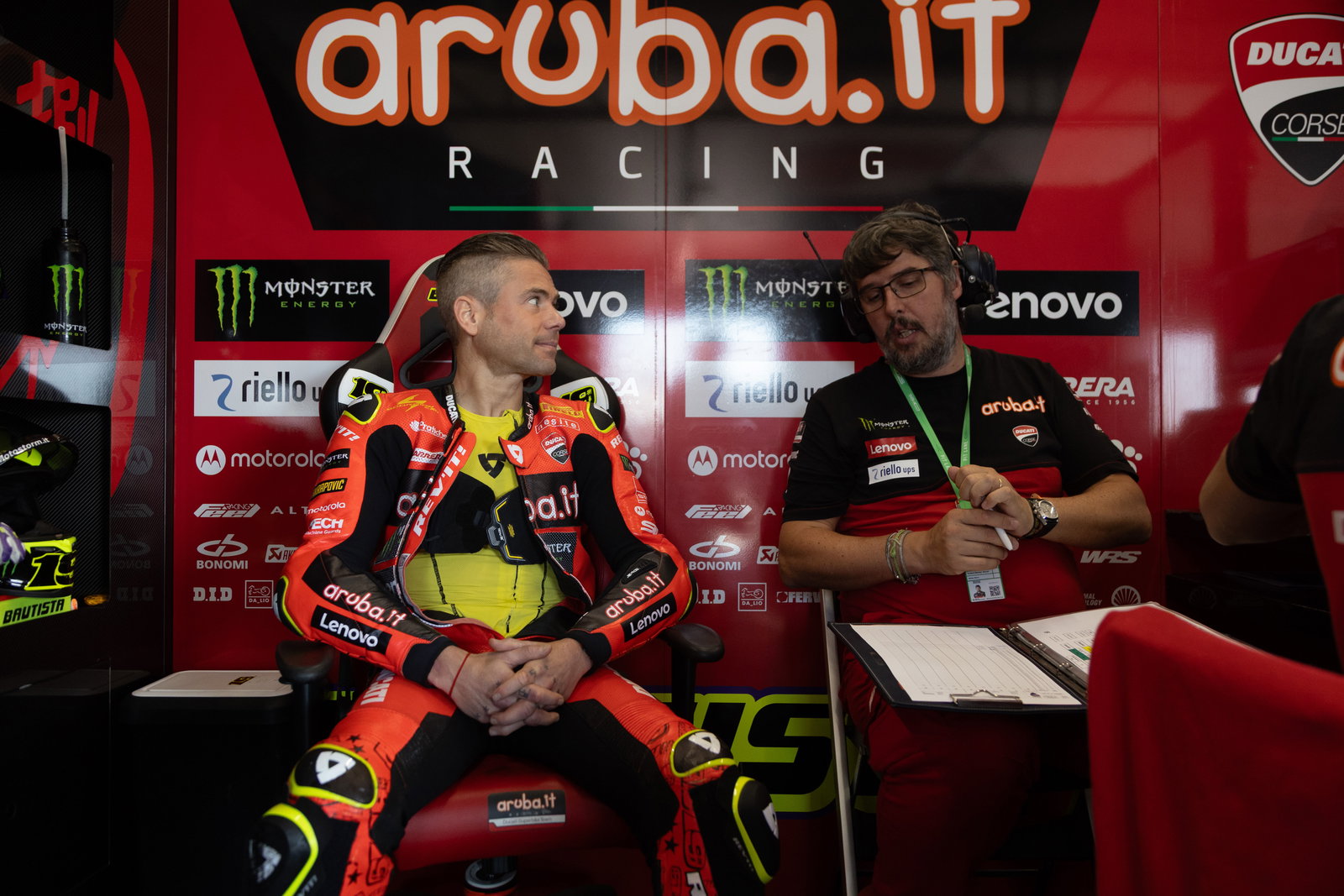 Alvaro Bautista, 2025 Italian WorldSBK, pit box. Credit: Gold and Goose.