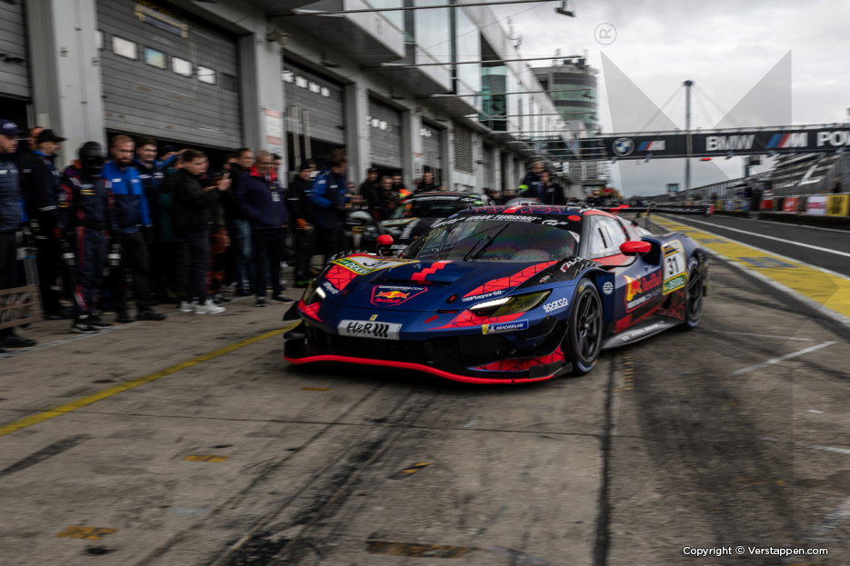 Verstappen raced a Red Bull-liveried Ferrari GT3 car