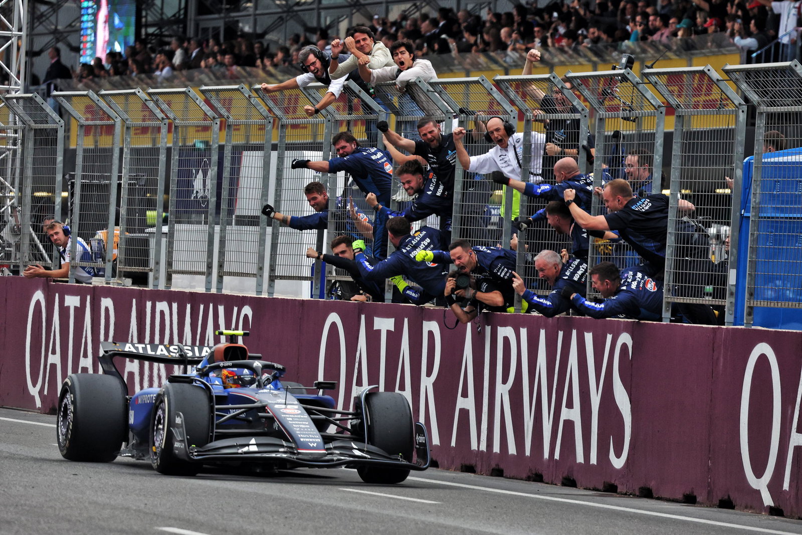 The moment Sainz claimed third