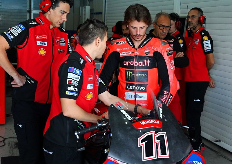 RESMI: Bulega Gantikan Marc Marquez untuk Sisa Musim 2025 | Crash.net