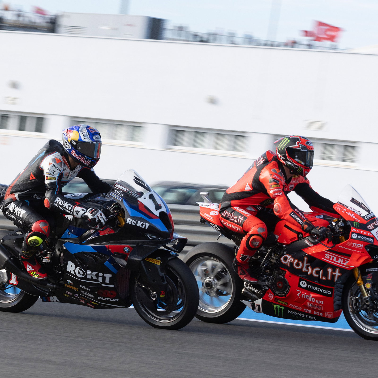 Nicolo Bulega, Toprak Razgatlioglu, 2025 Spanish WorldSBK, Superpole Race. Credit: Gold and Goose.