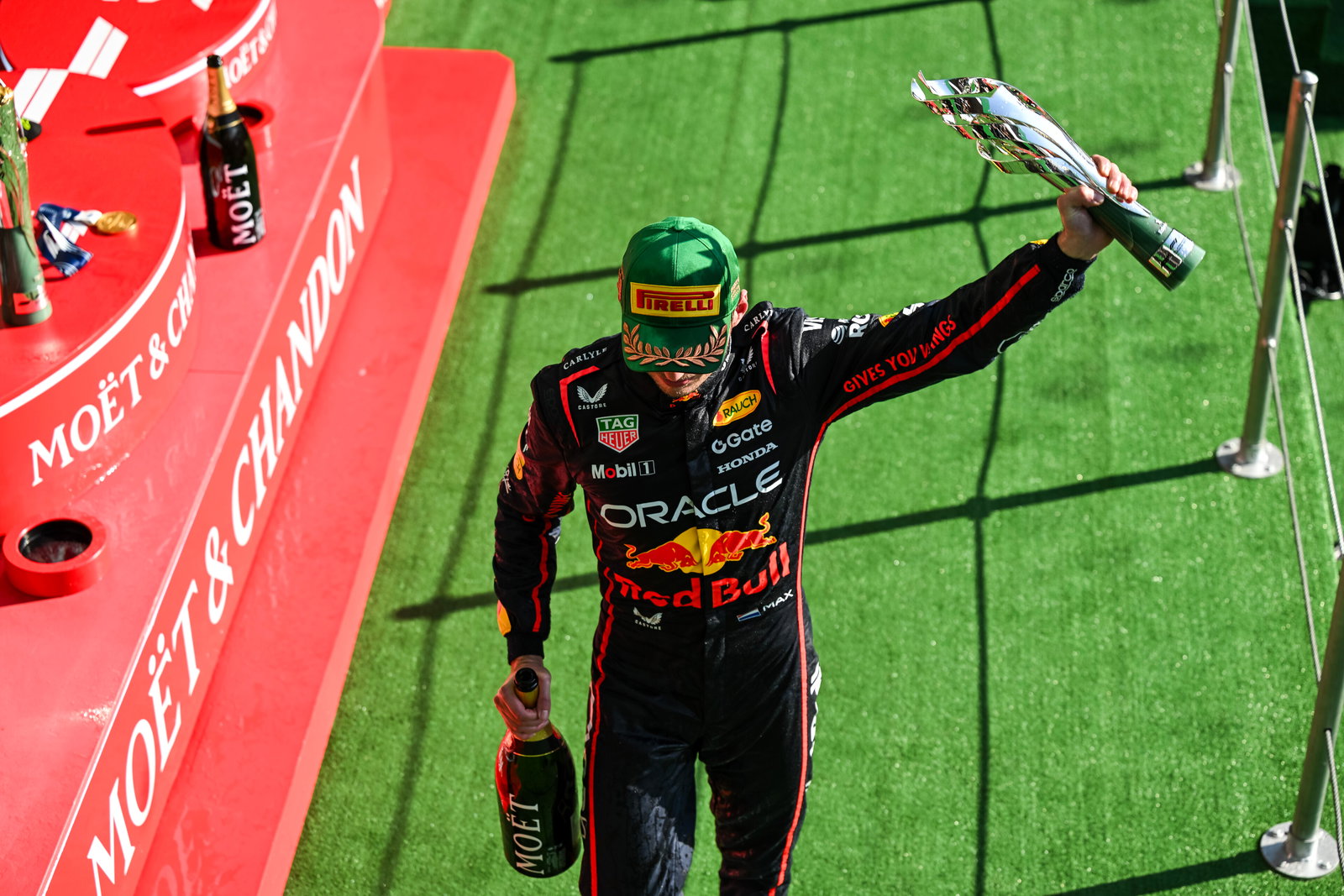 Verstappen closed his championship deficit again
