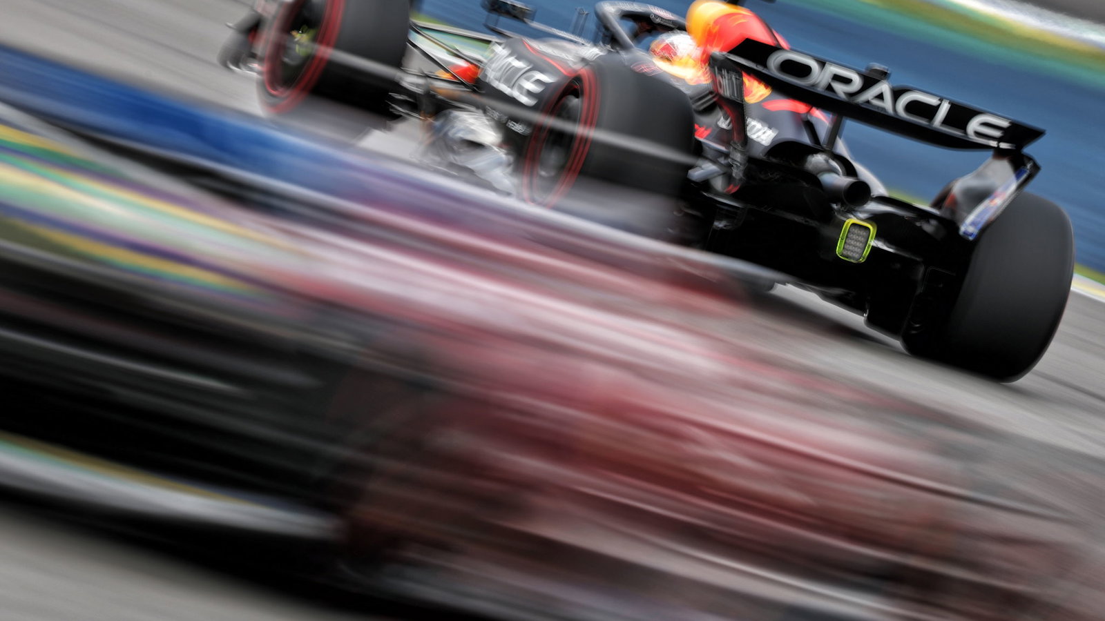 Verstappen starts down in P16
