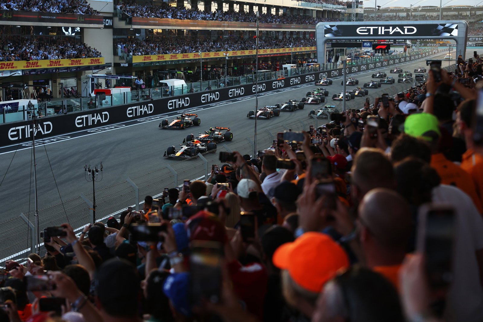 The start of the 2025 Abu Dhabi Grand Prix 