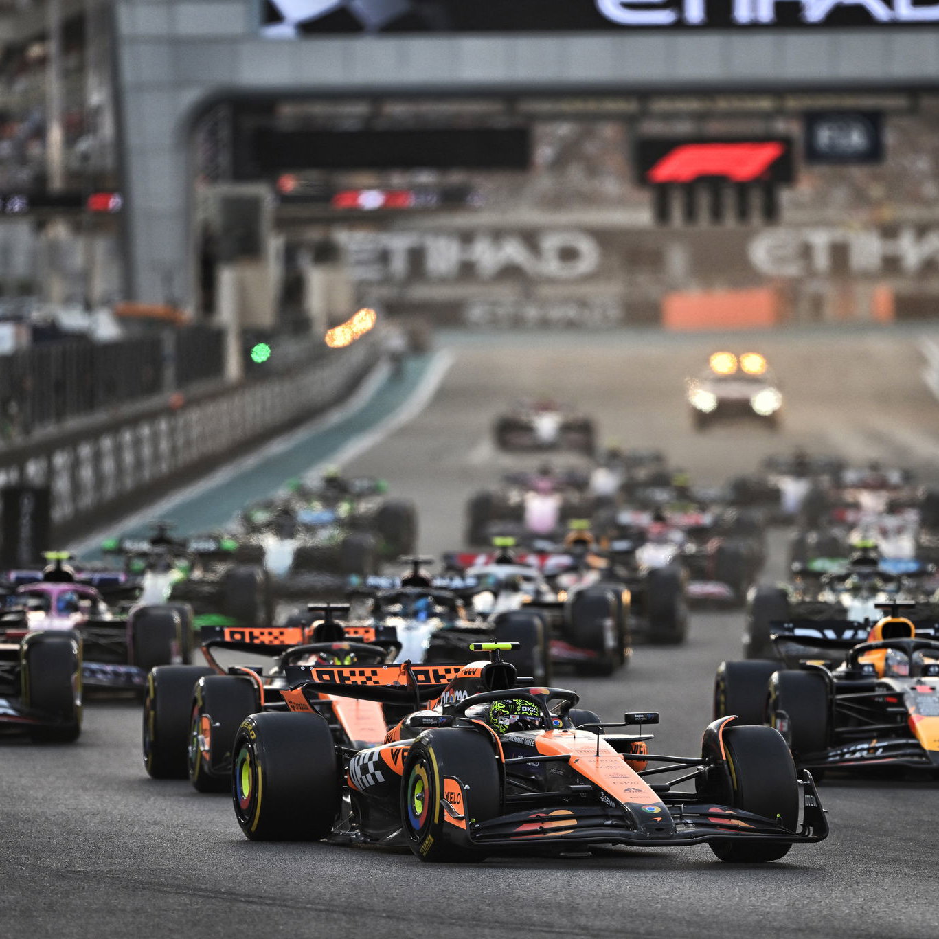 Start of the 2024 Abu Dhabi GP 