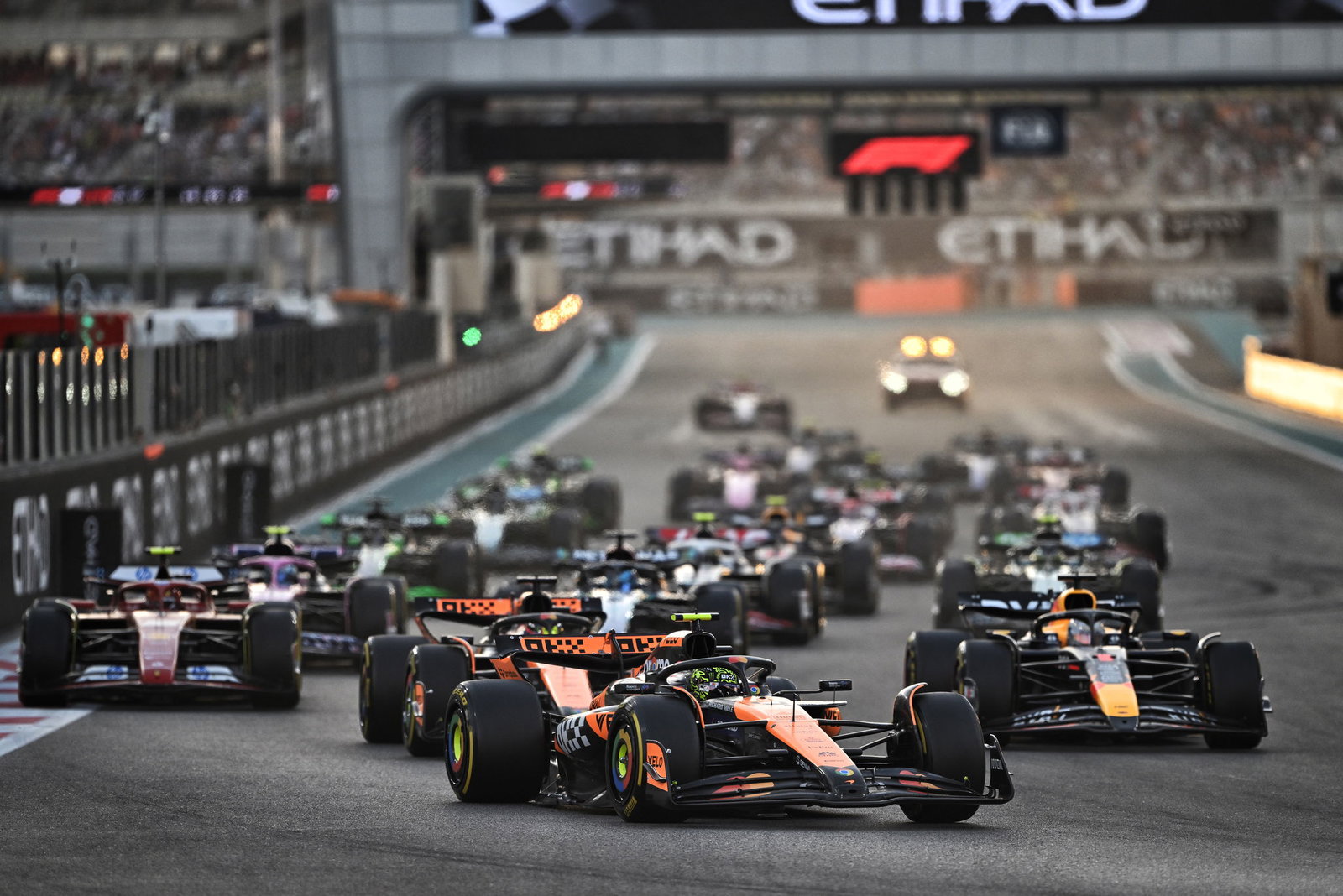 Start of the 2024 Abu Dhabi GP