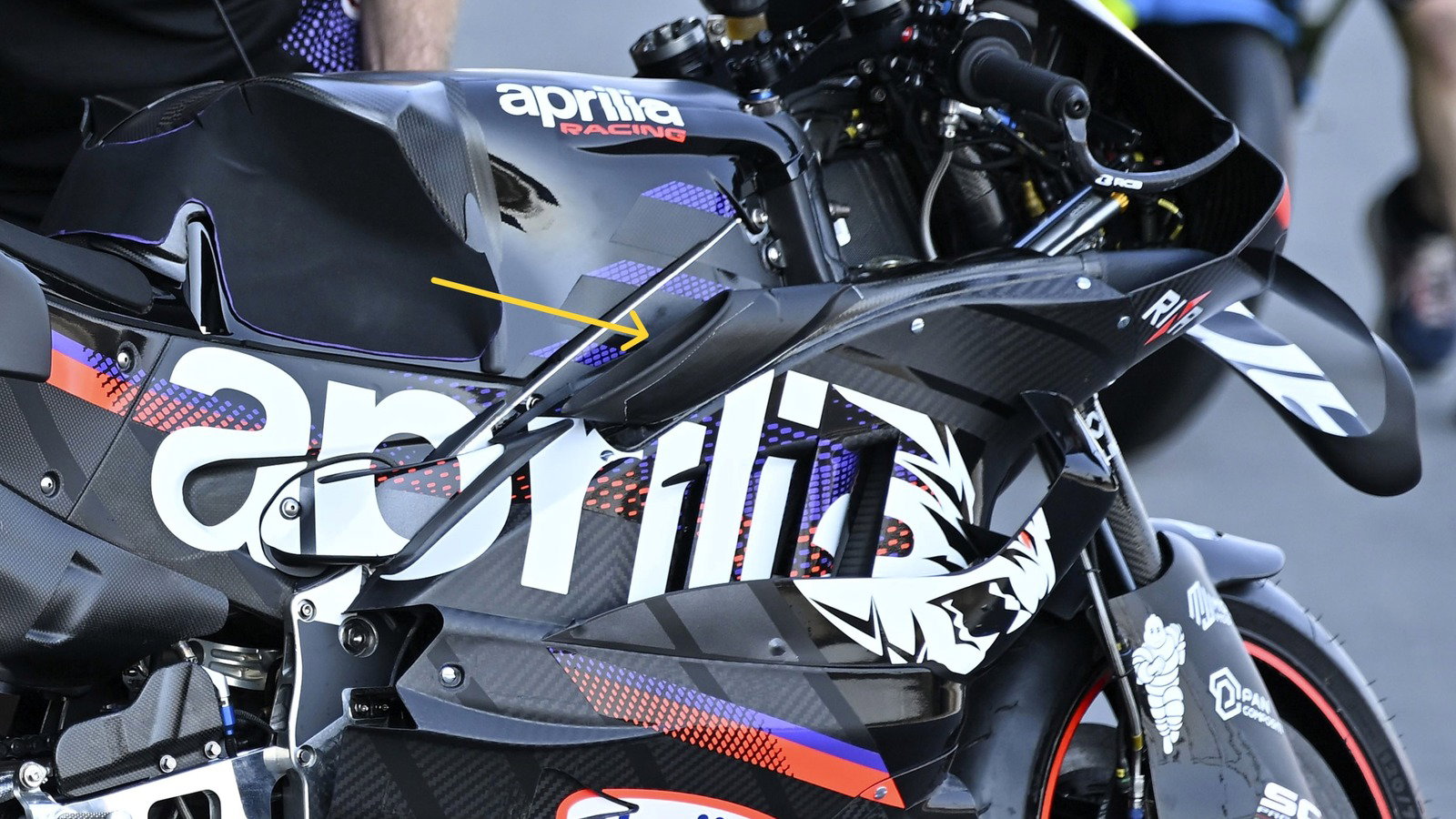 Aprilia duct.