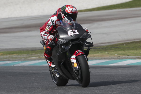 2026 Official Sepang MotoGP Test: Day 1 - LIVE UPDATES | Crash.net