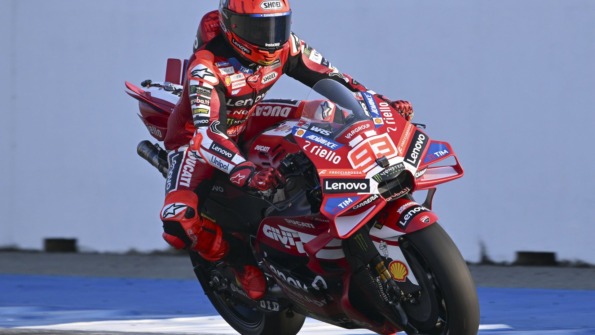 Marc Marquez admits injury forcing him to use old Ducati MotoGP aero ...