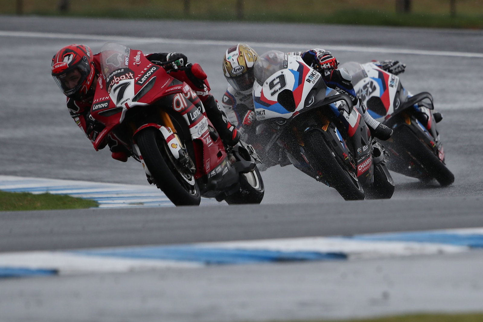 Iker Lecuona leads Danilo Petrucci, Miguel Oliveira, 2026 Australian WorldSBK. Credit: Gold and Goose.