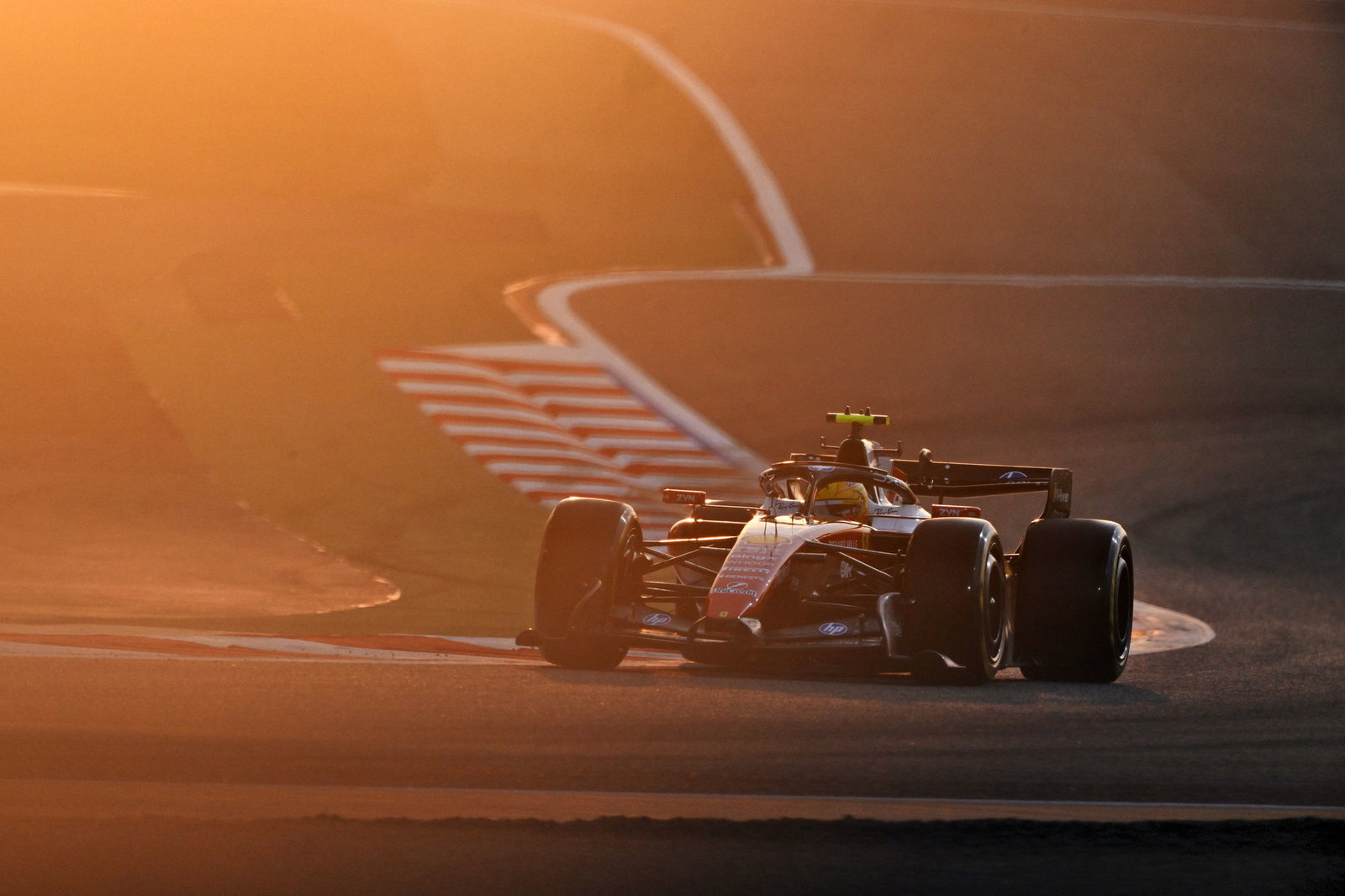 Ferrari's Lewis Hamilton completed the fastest race simulation in Bahrain 