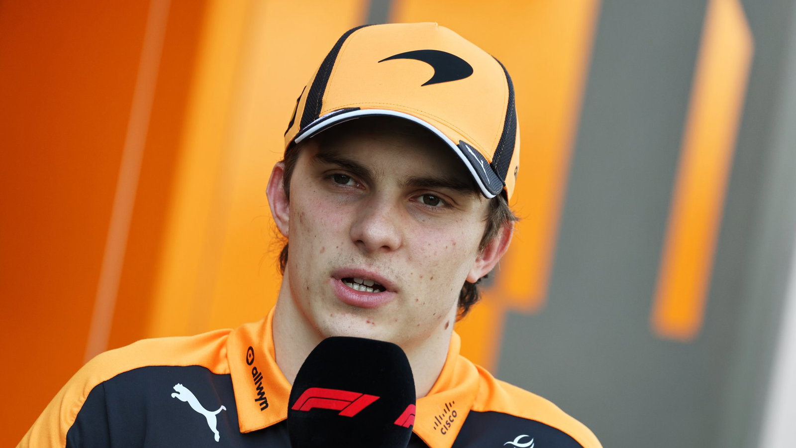 Oscar Piastri has reshuffled his personal entourage for 2026