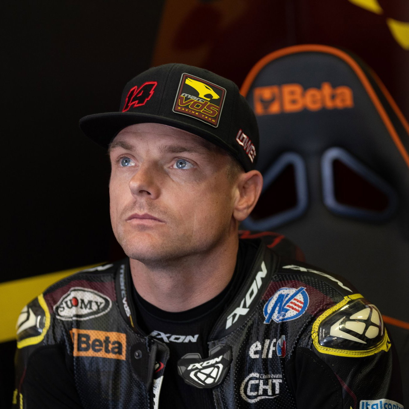 Sam Lowes, 2026 Portuguese WorldSBK, pit box. Credit: Gold and Goose.