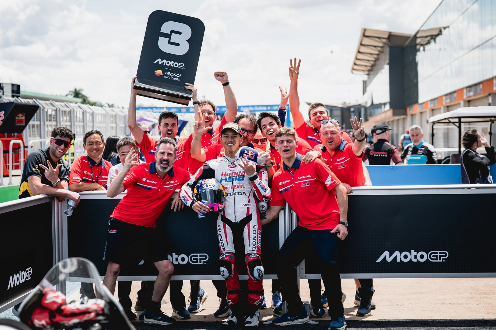Veda Pratama, Honda Team Asia, Brazilian Moto3 round