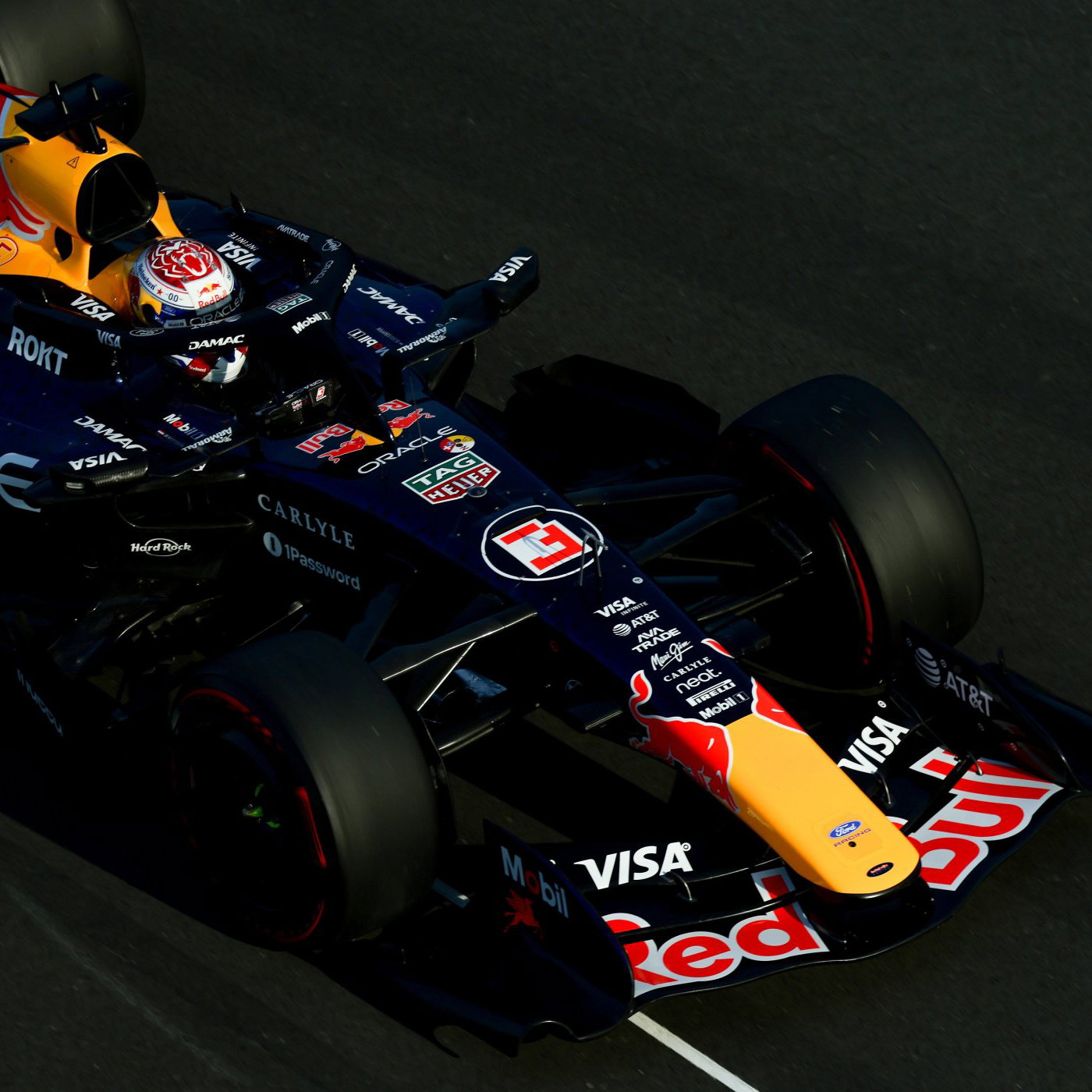 Verstappen qualified well off the pace in China 