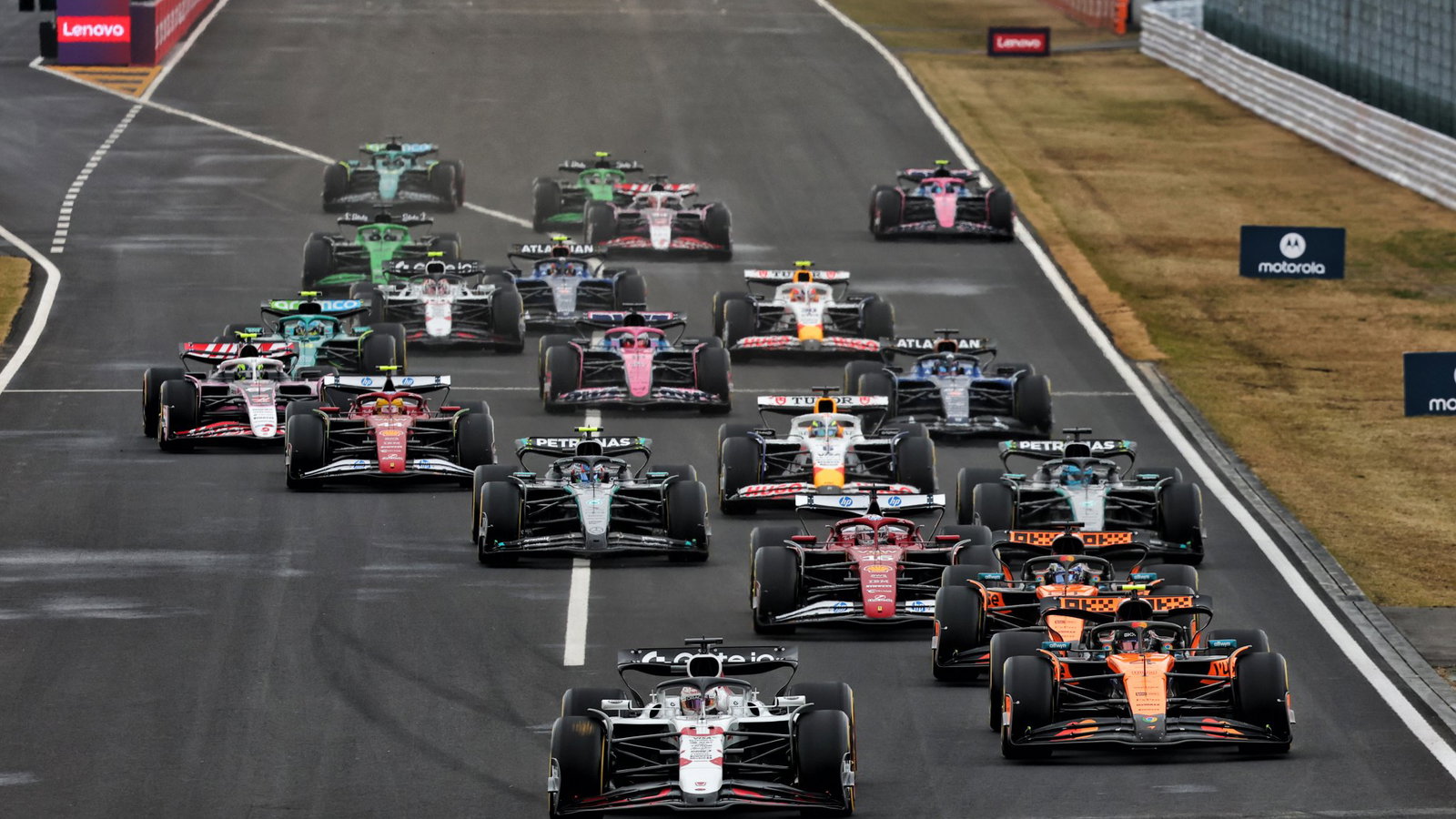 Verstappen leads at the start of the 2025 Japanese Grand Prix