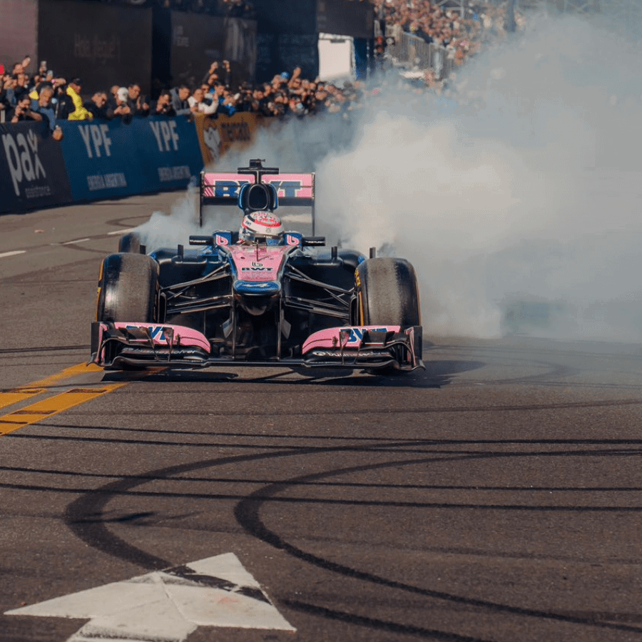 Colapinto took to the streets of Buenos Aires
