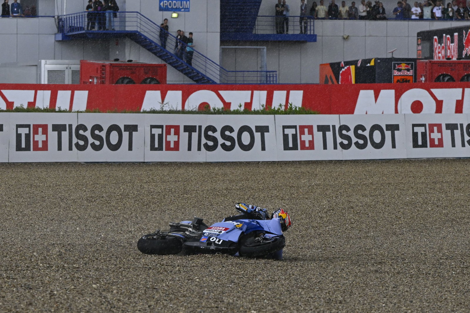 Alex Marquez crashes out of 2026 Spanish MotoGP Sprint. Credit: Gold and Goose.