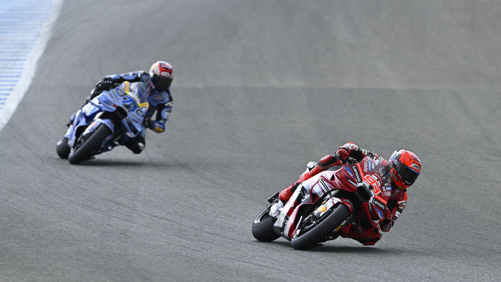 Marc Marquez leads Alex Marquez, 2026 MotoGP Spanish Grand Prix, Sprint. Credit: Gold and Goose.