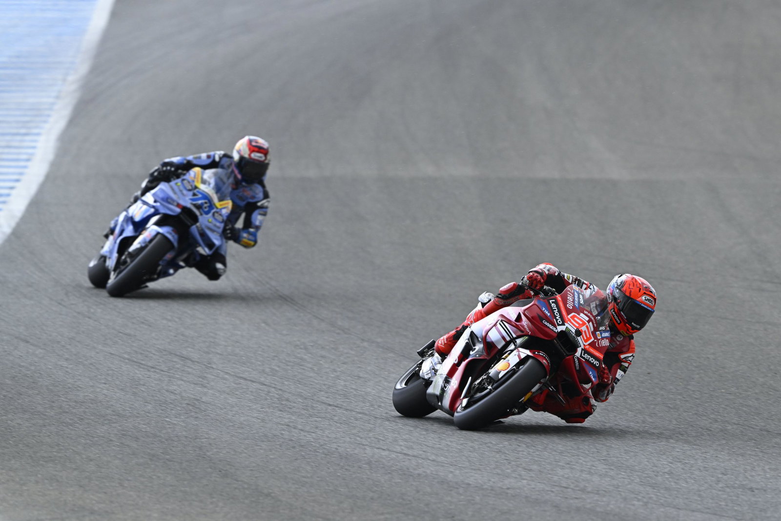 Marc Marquez leads Alex Marquez, 2026 MotoGP Spanish Grand Prix, Sprint. Credit: Gold and Goose.