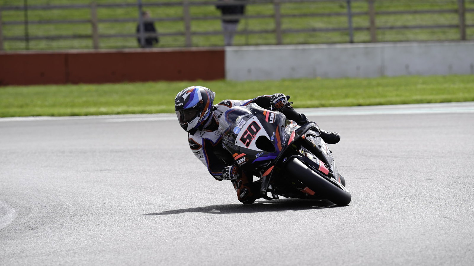 Sylvain Guintoli, 2026 Donington BSB Test. Credit: Ian Hopgood Photography.