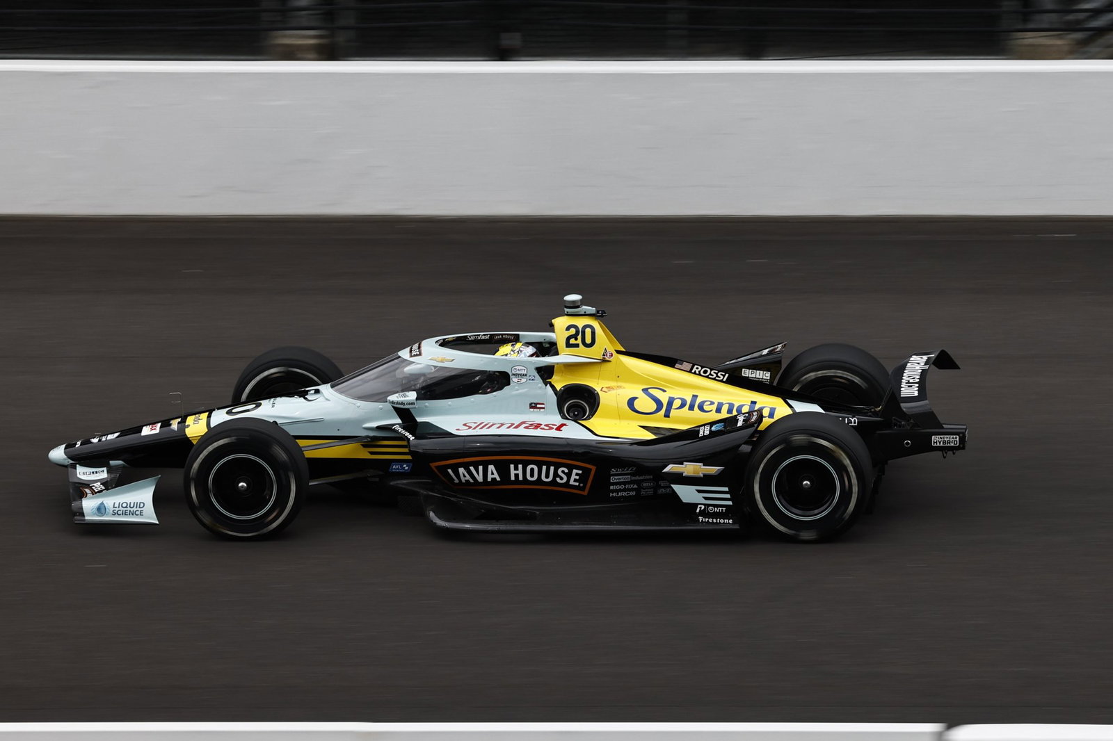Rossi is among five ex-F1 drivers in the Indy 500 field