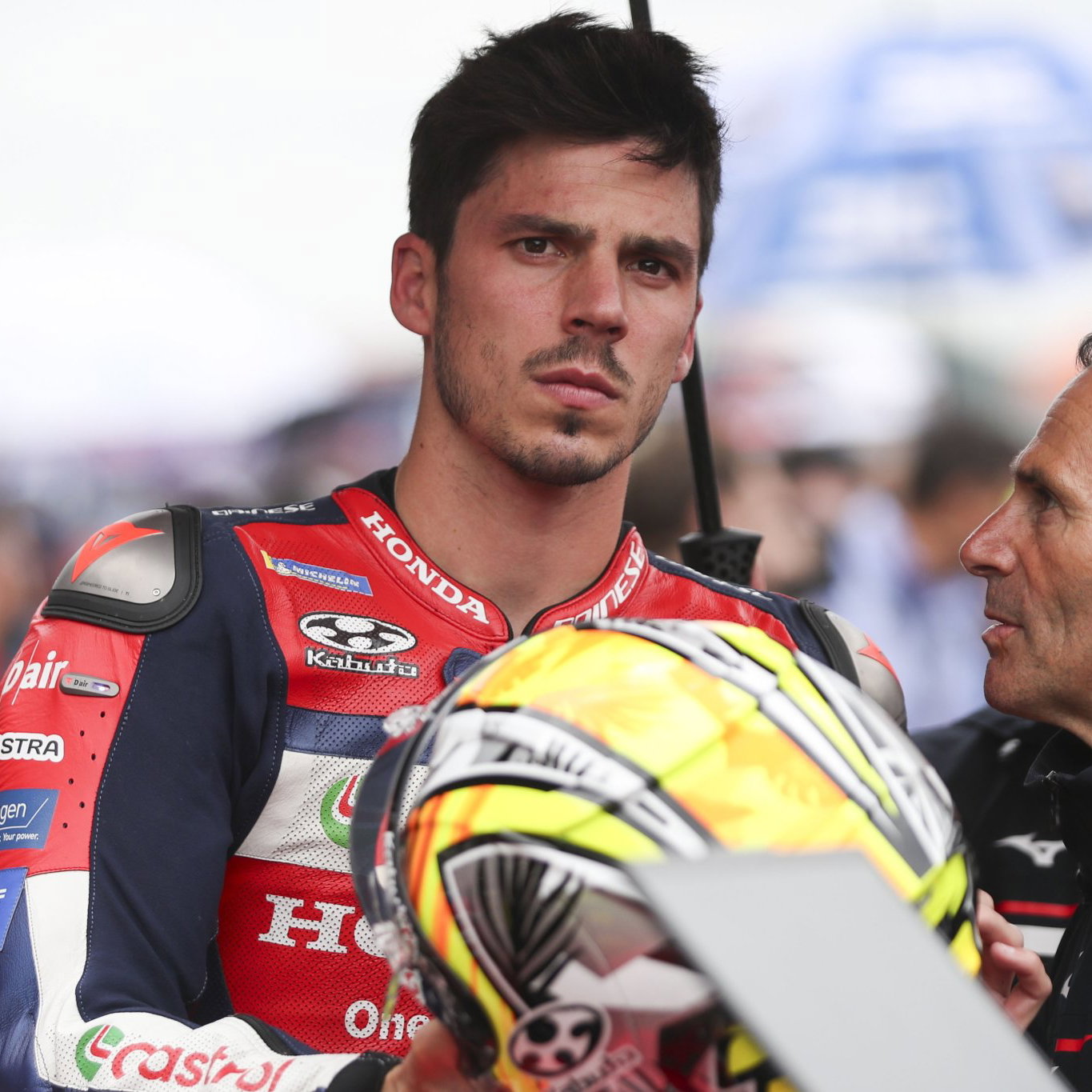 Alberto Puig speaks to Joan Mir, 2026 MotoGP Catalan Grand Prix, grid. Credit: Gold and Goose.