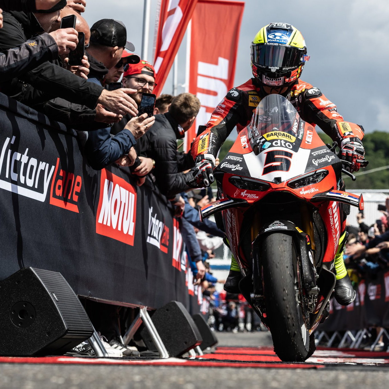 Yari Montella, 2026 Czech WorldSBK, parc ferme. Credit: Gold and Goose.