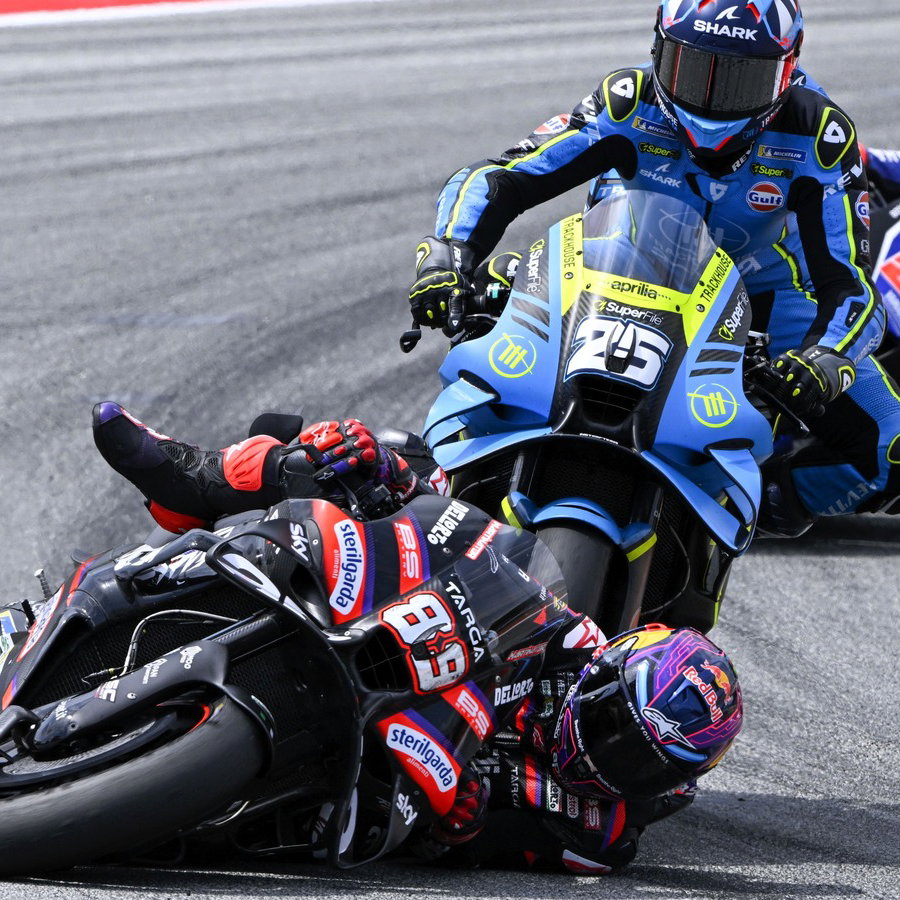 Raul Fernandez, Jorge Martin clash, 2026 Catalan MotoGP.