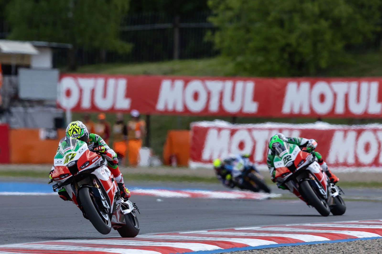 Axel Bassani leads Alex Lowes, 2026 Czech WorldSBK. Credit: Gold and Goose.