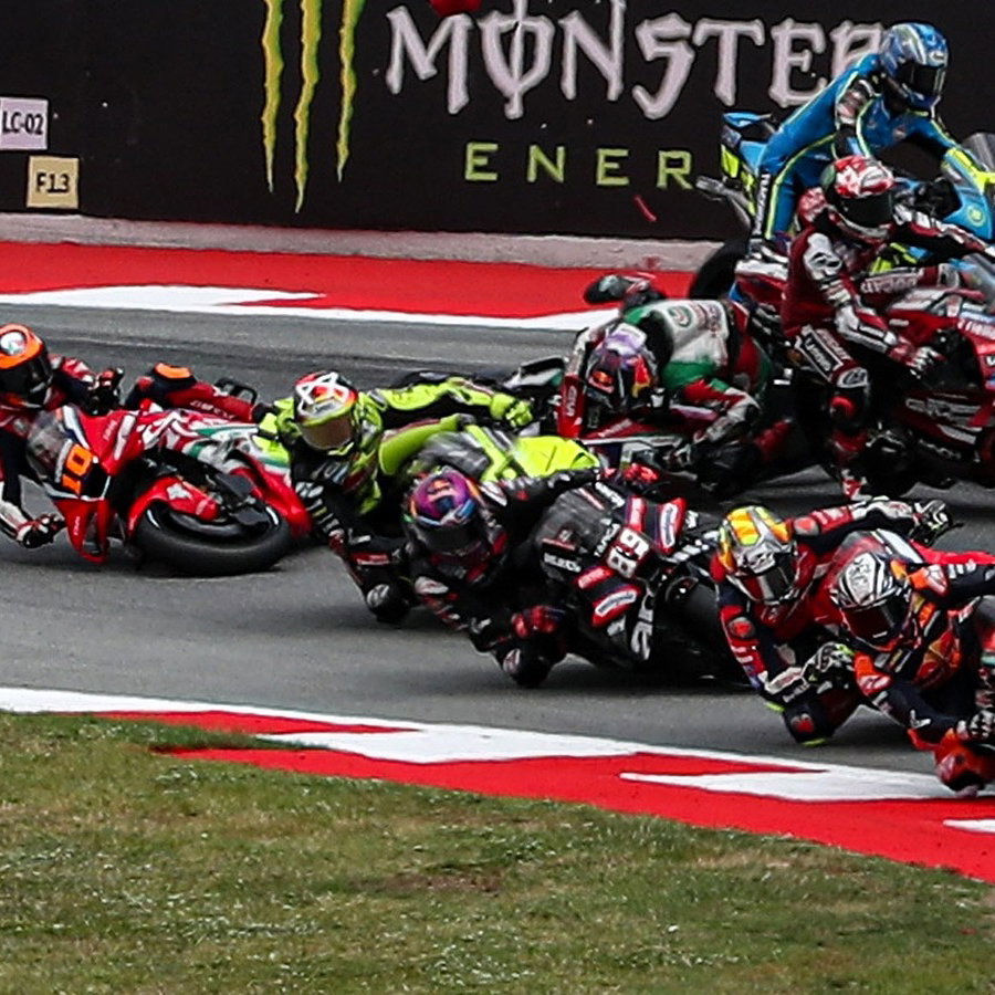 Turn 1 accident, 2026 Catalan MotoGP.
