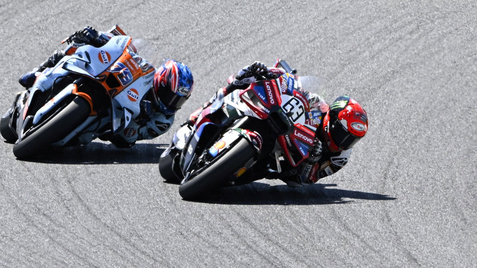 Bagnaia, Ogura battle, 2026 Italian MotoGP. 