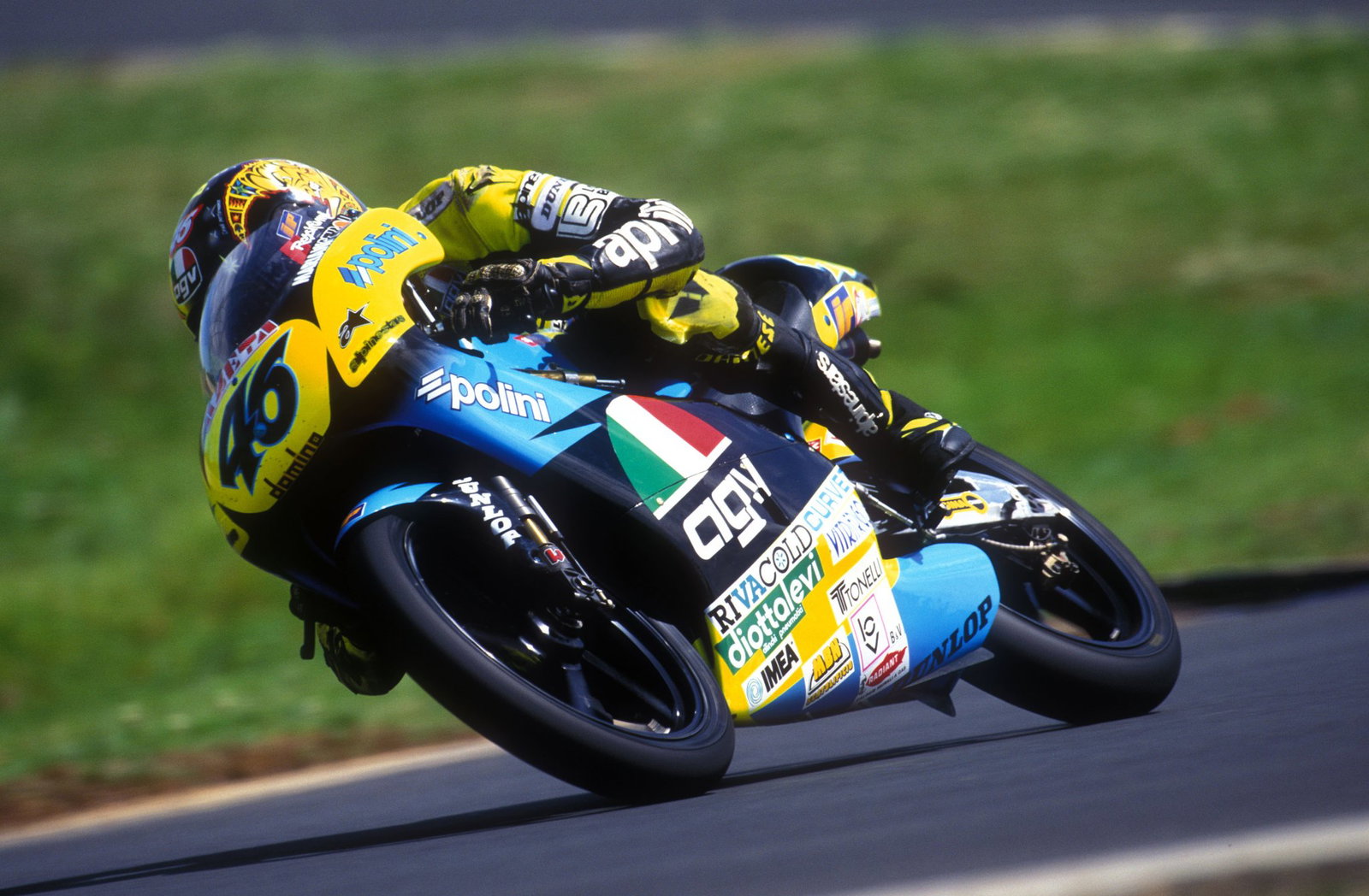 趣味・スポーツ・実用 Valentino Rossi MotoGenius MotoGP legend Valentino Rossi's first race-winning bike up for