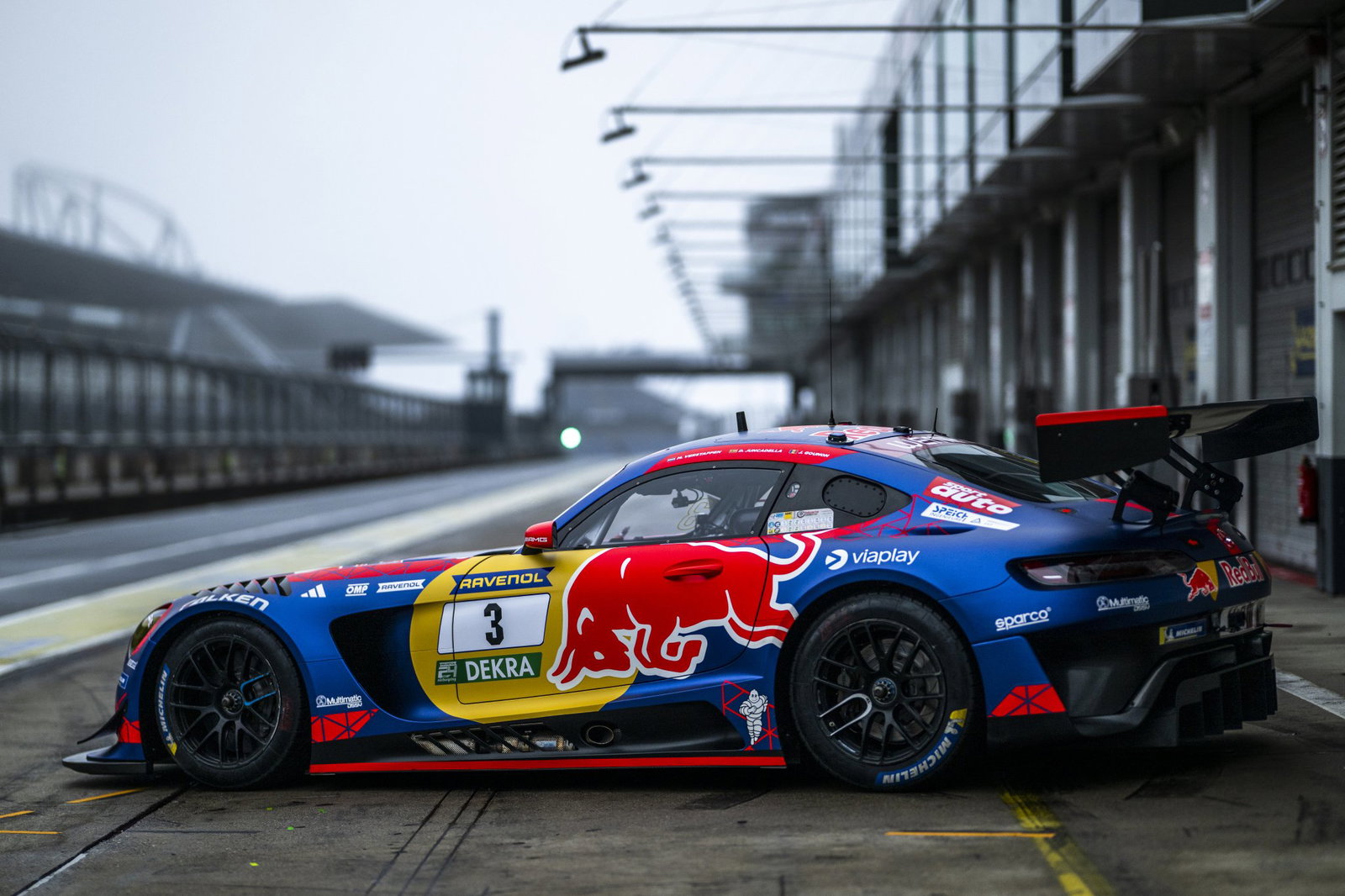 Verstappen is racing in a Red Bull-liveried Mercedes GT3